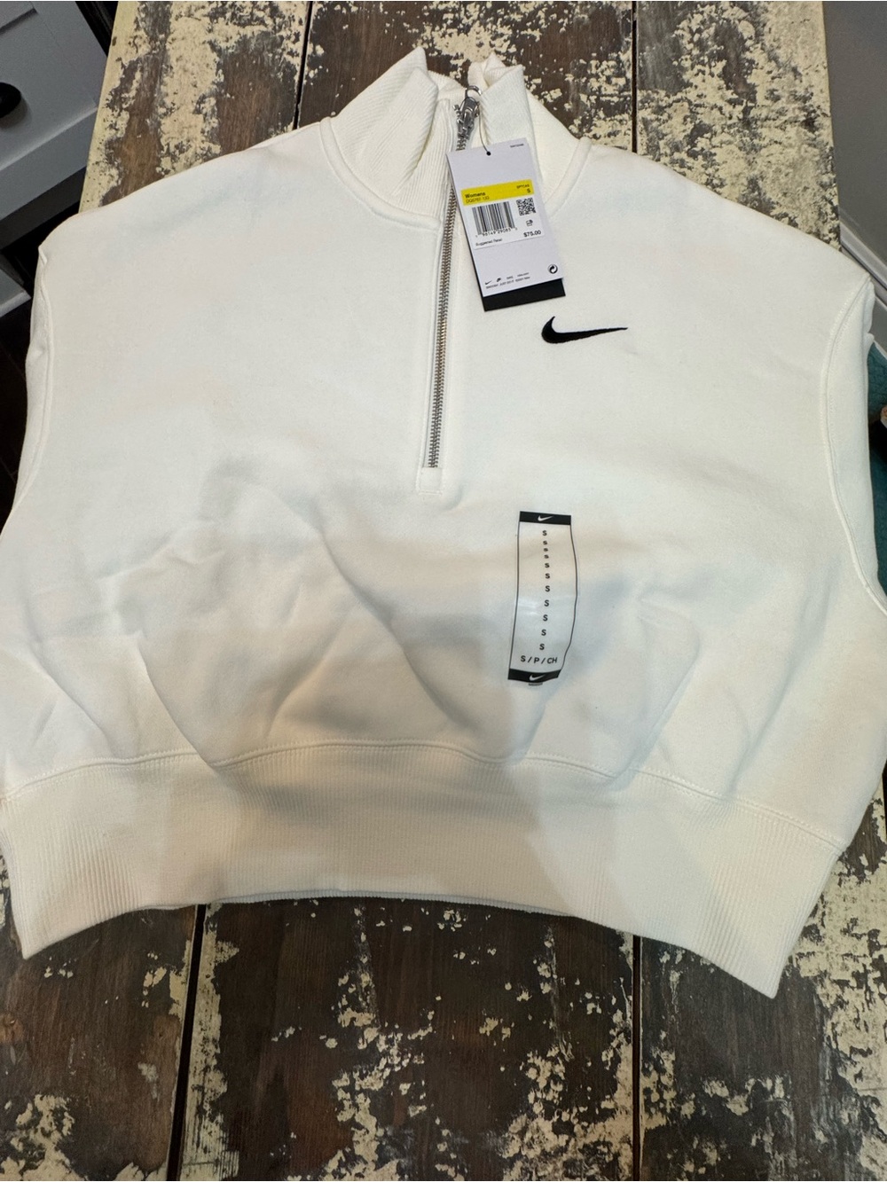 Womans S Nike White Cropped Half-Zip Sweatshirt with Black Swoosh